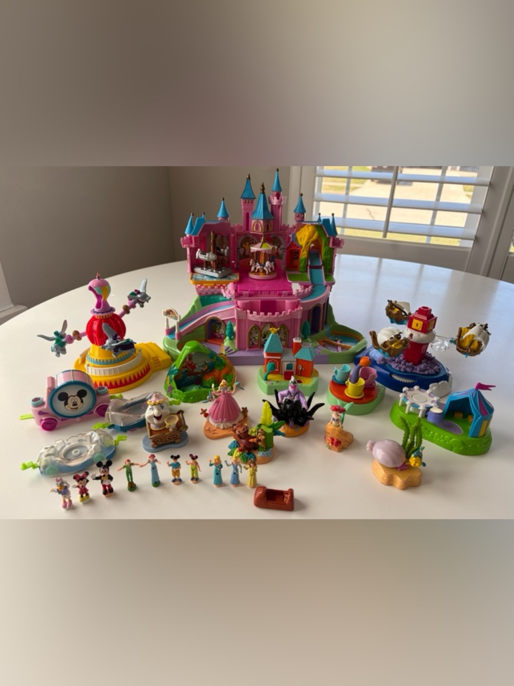 Disney Magical Miniatures Magic Kingdom Bluebird Polly Pocket